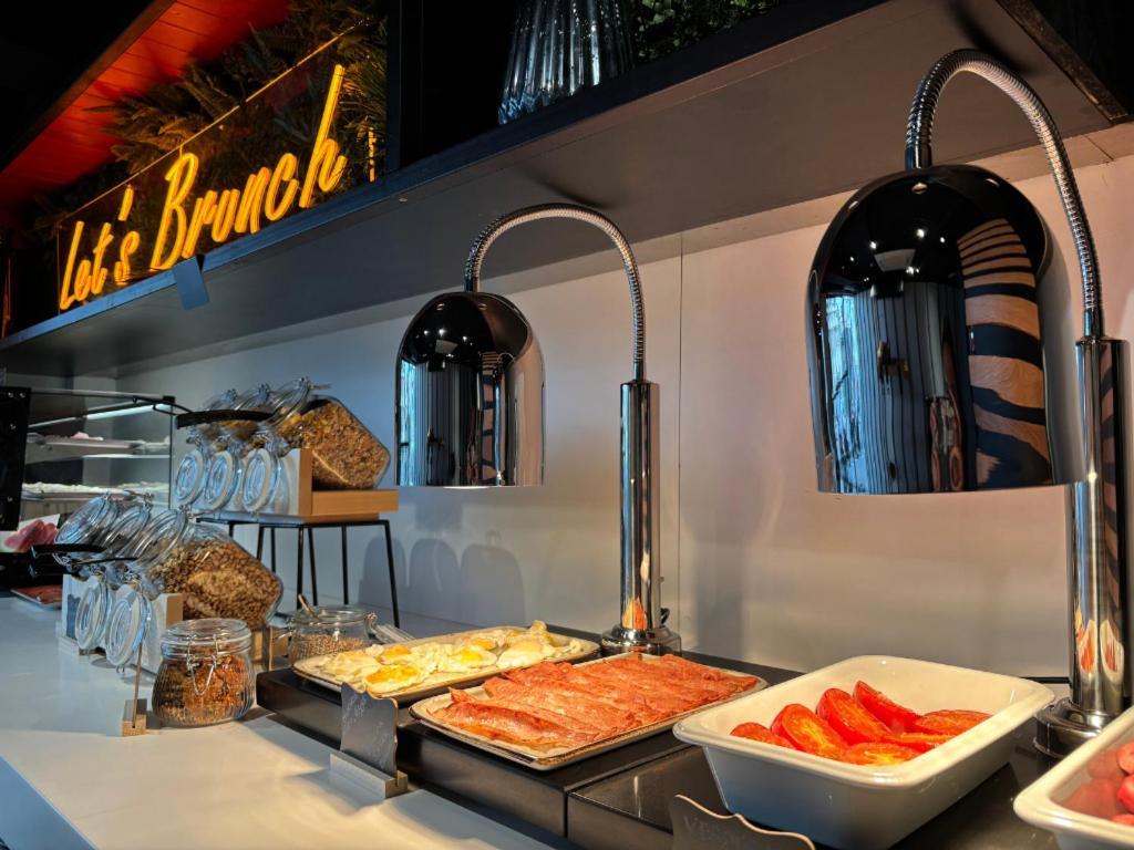 Готель Onmood Cala Ratjada - Brunch & Party Екстер'єр фото